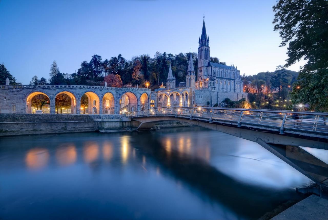 Garnavie - Centre Ville - Les Halles Lourdes Bagian luar foto